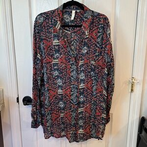 NWOT Beautiful Red & Blue Patterned Button Down